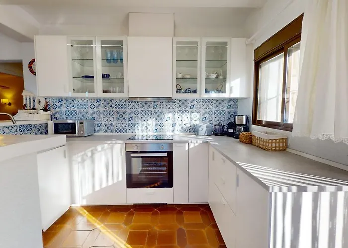 Villa Maria By Family Homes *